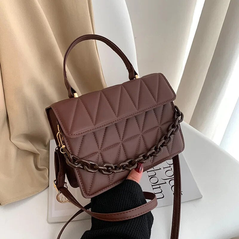 Vienna Women's Quilted Handbag – Chunky Chain Handle Design 3