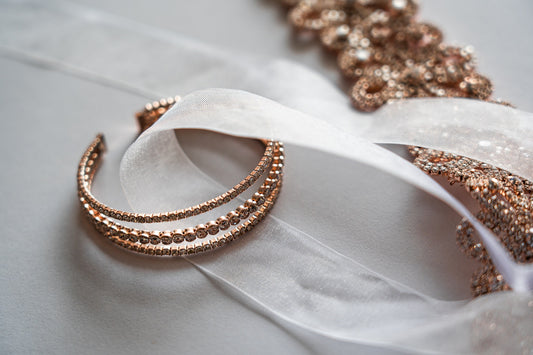 Accessorize with Style: Comparing Gold and Silver Jewelry