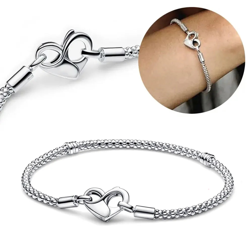 Evelyn Women’s Intertwined Heart Clasp Bracelet – Timeless Design 4
